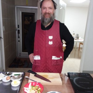 Shawn da Chef, in his cute kitty apron.